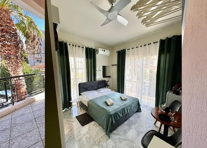 Smart Comfort Deluxe N1 Private Balcony Bathroom Beach 250M Marina Port 800M